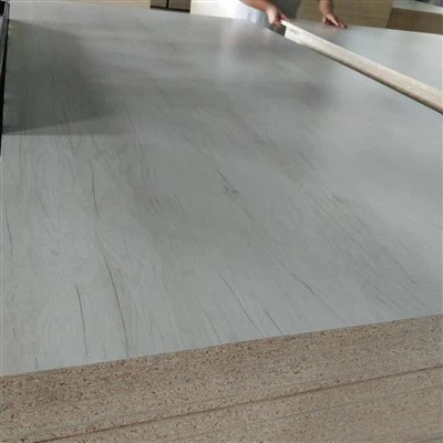 Particle Board għall-Għamara tad-Dar